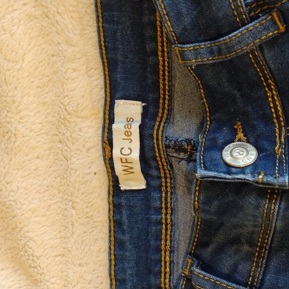 Jeans 👖 - Picture 3 of 7